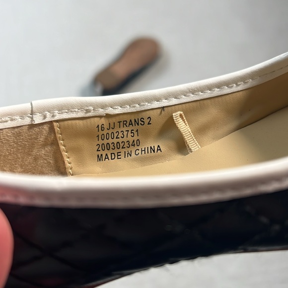 Girls Janie and Jack uptown outing black quilted color block flat dress shoes 6 - Picture 8 of 10